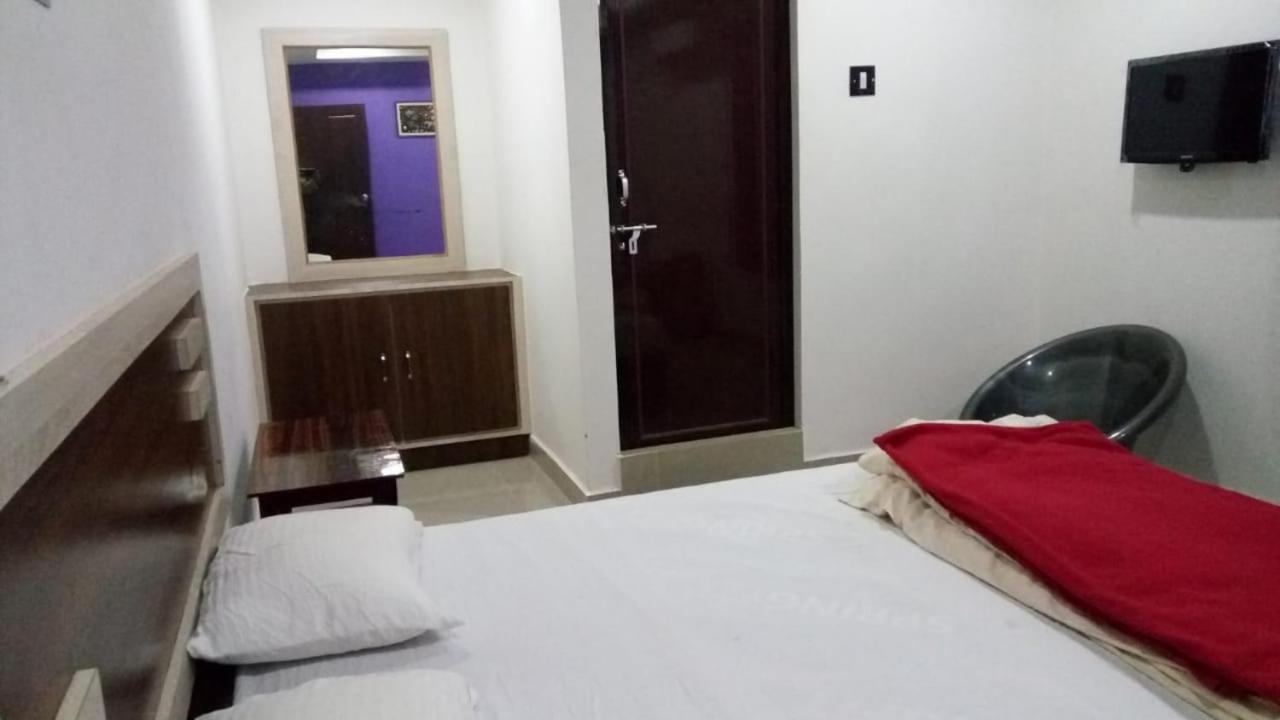 Hotel Vashishta Inn Paderu Extérieur photo